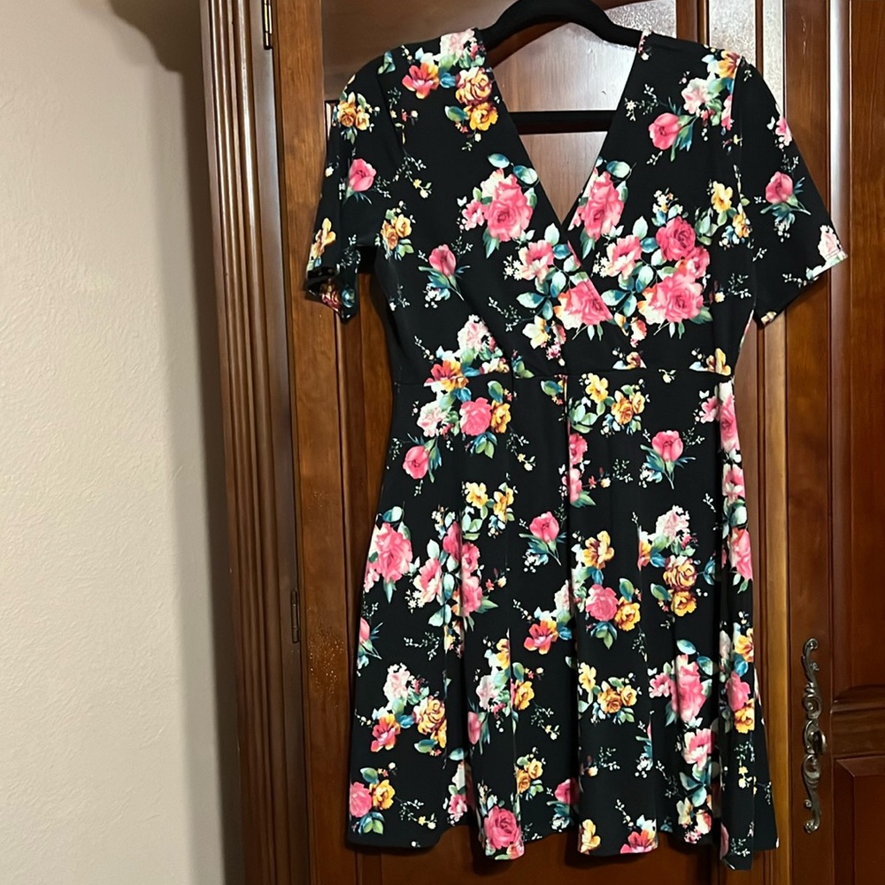MAITAI floral dress Size 1X